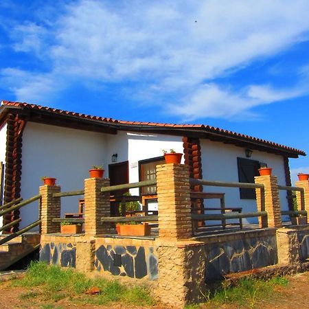 Complejo Rural Puerto Penas Hotel Aroche Exterior photo